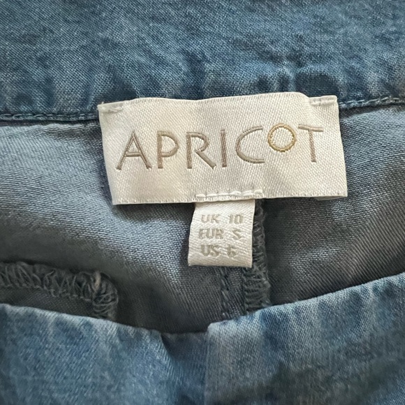 Apricot Chambray Shorts Blue - Picture 2 of 6